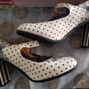 Hot Chocolate High Heels, Size 11